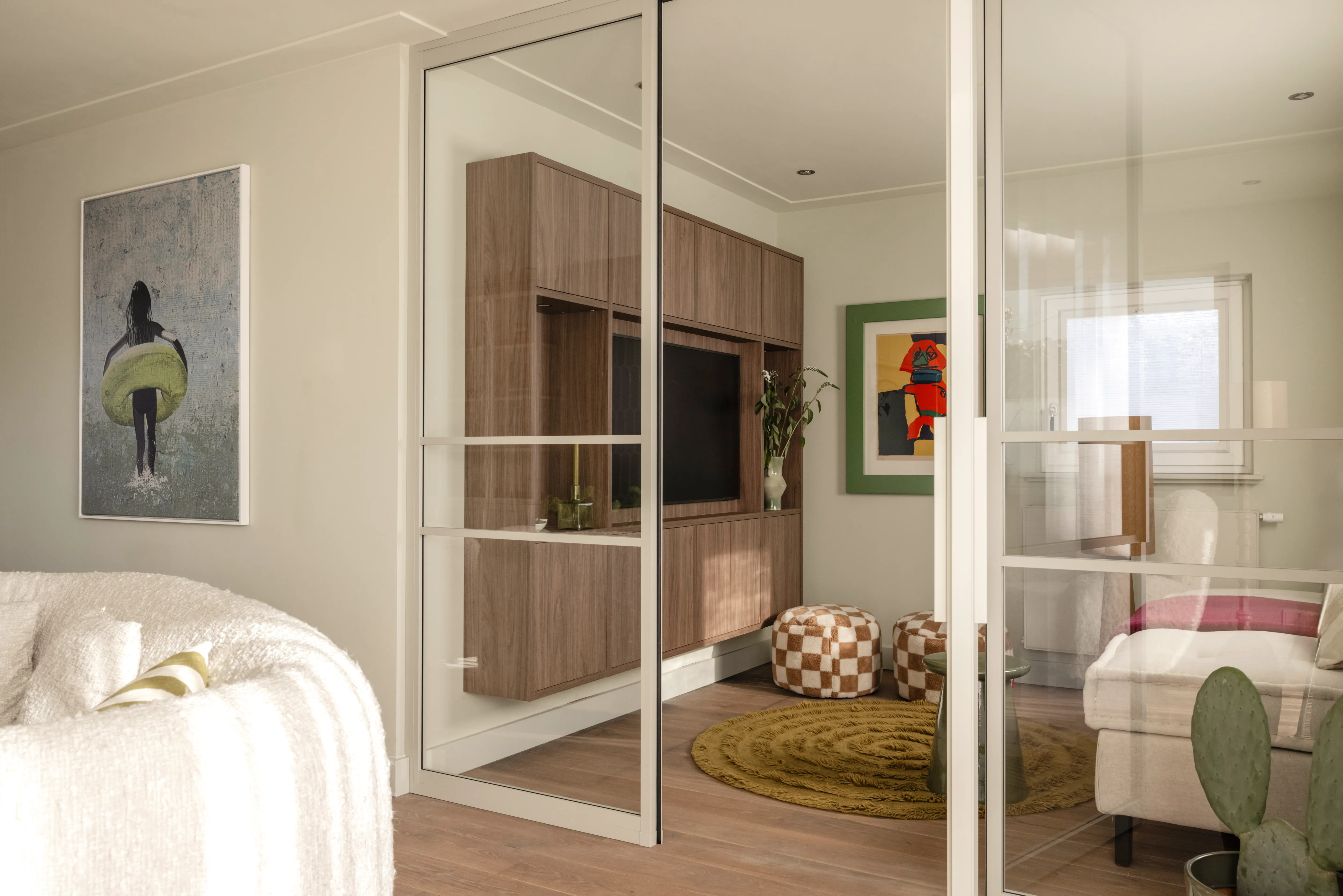 De juiste deuren in een nieuwbouwhuis: stijl, functionaliteit en sfeer